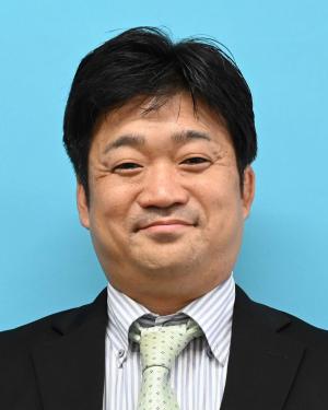 温水議員