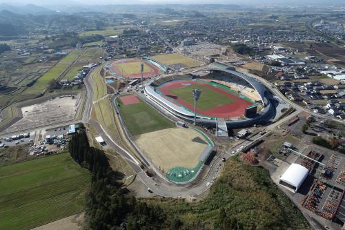北東より