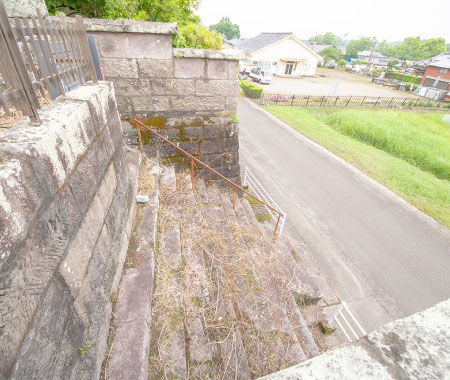 ⚫︎石階段